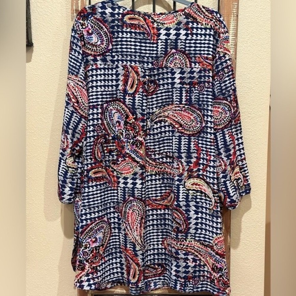 Fig and Flower button down tunic - Picture 4 of 6